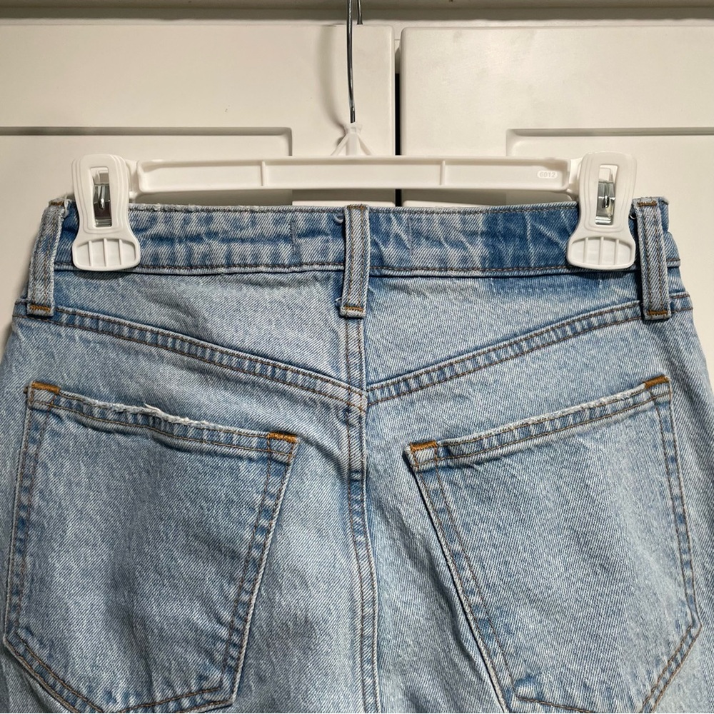 Abercrombie & Fitch Curve Love Ultra High Rise 90s Straight Jean Medium Wash - Picture 8 of 9